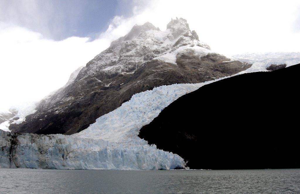 Argentina, Patagonia, Glaciar Spegazzini by cesarcriado