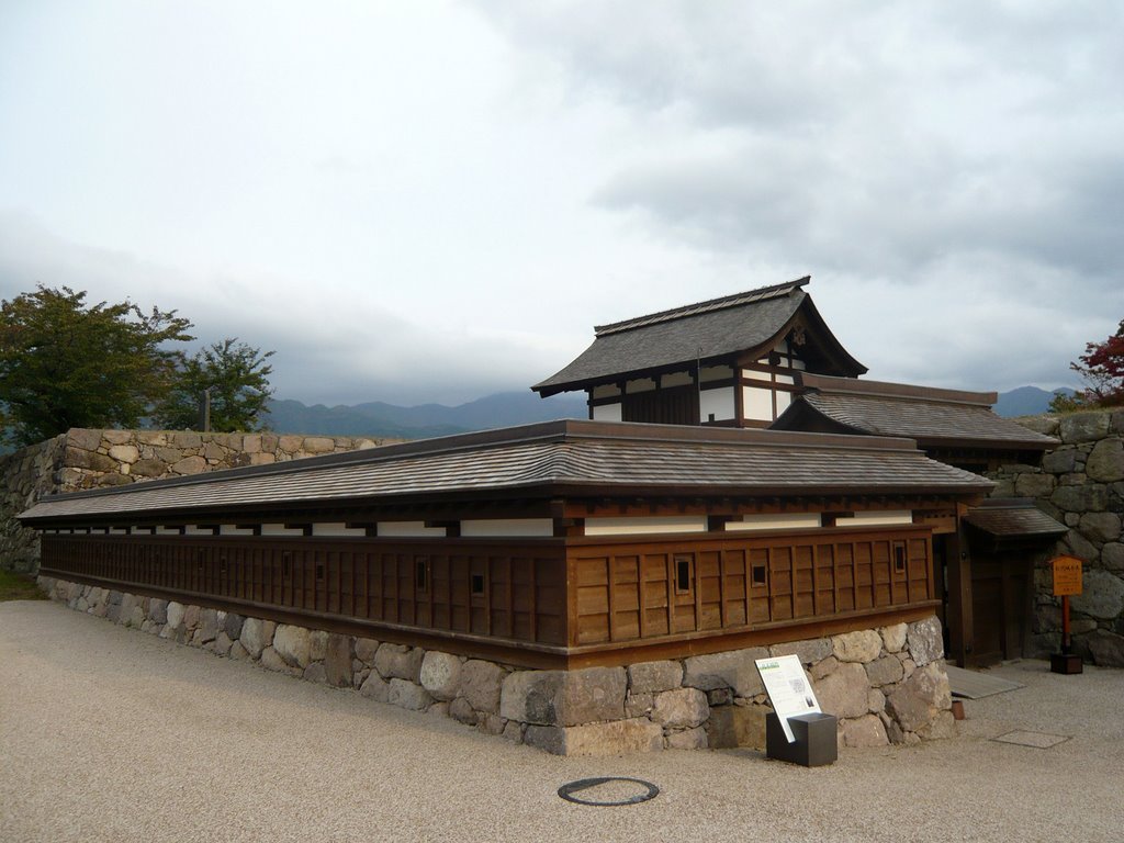 Matsushiro castle (Nagano) KITA AKAZUMON(北不明門) by aiam