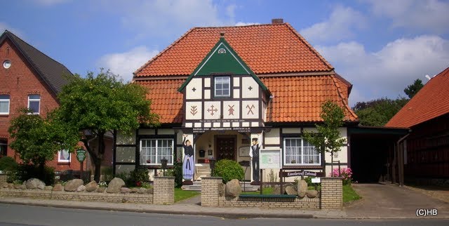 Debstedt- Heimatmuseum an der St.-Dionysius Kirche by Heinz.Bock