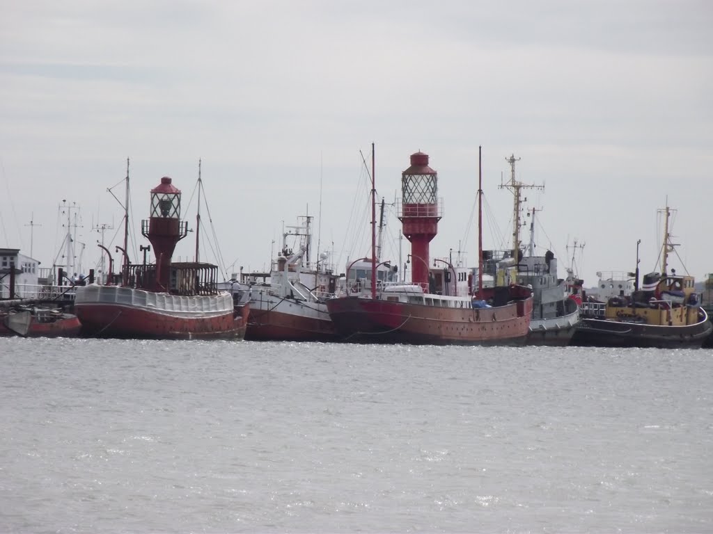 Old lightships moored at Hoo by tonywatson