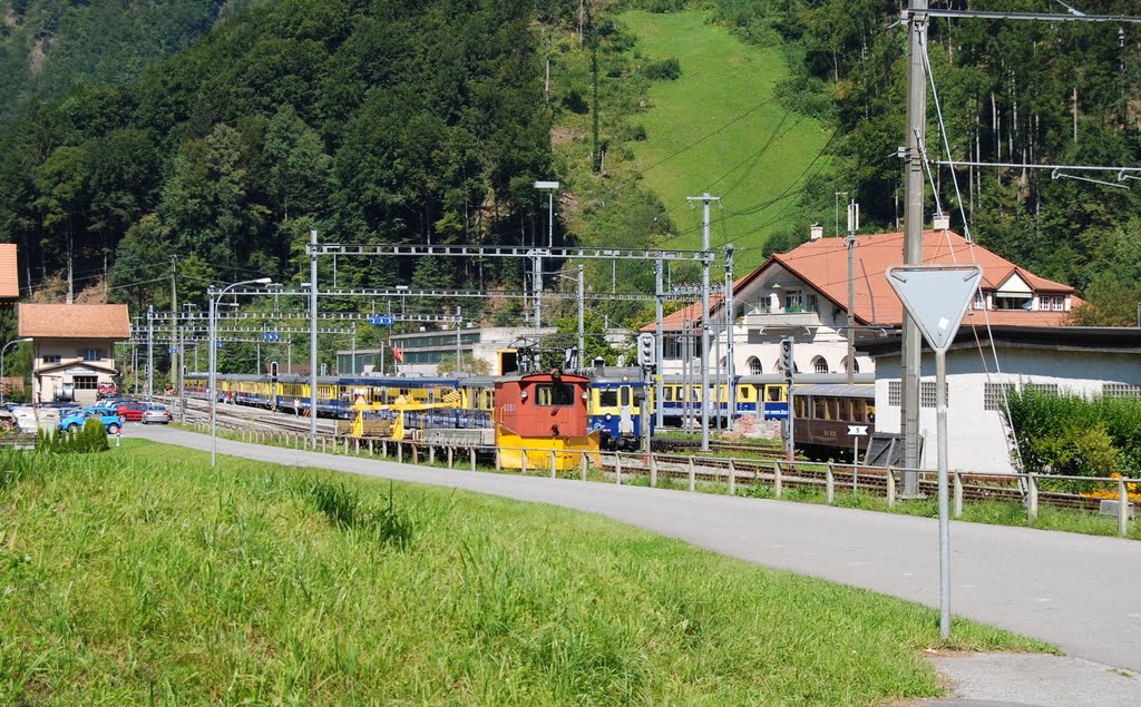 Zweilütschinen Station by Hans J.S.C. Jongstra