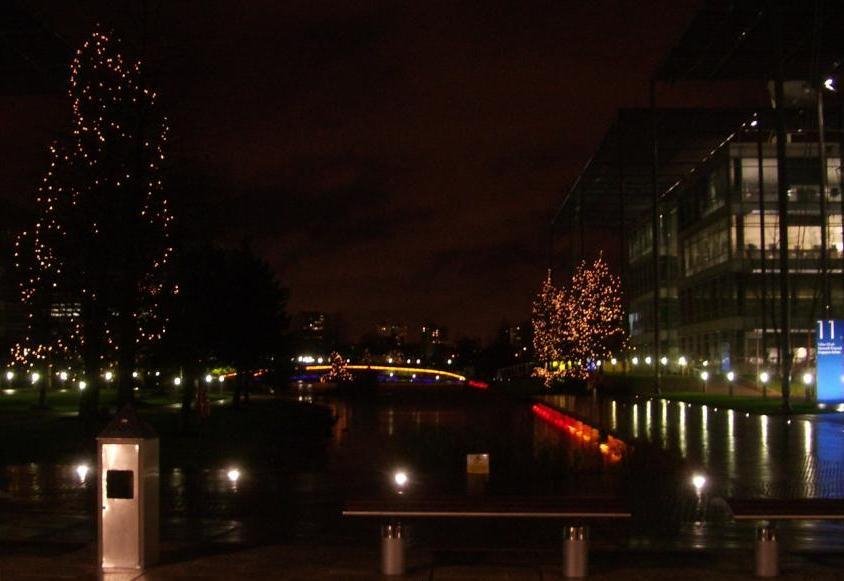 Night Lights Chiswick Park Dec 06 by Jon Perry