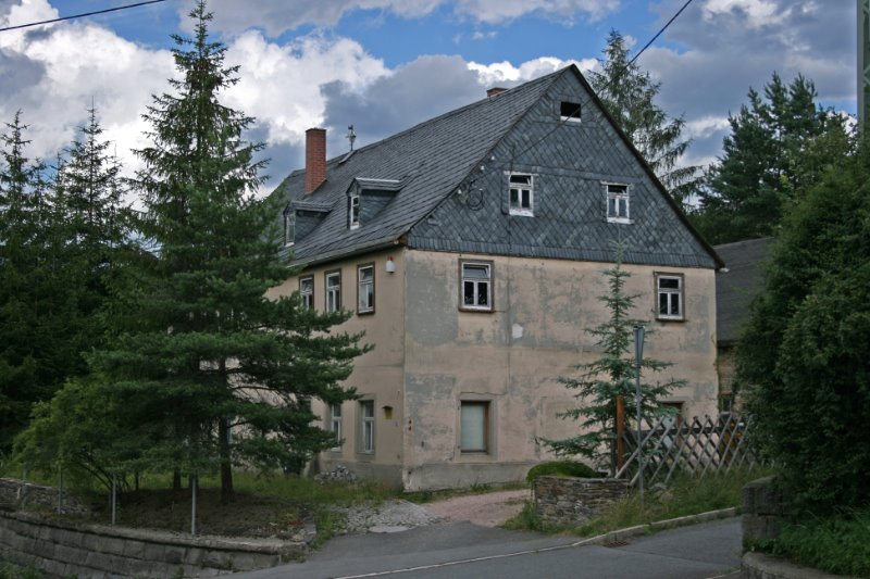 Huthaus der Grube Weißer Hirsch, Schneeberg Neustädtel by Jens Kugler [Kleinvoigtsberg]