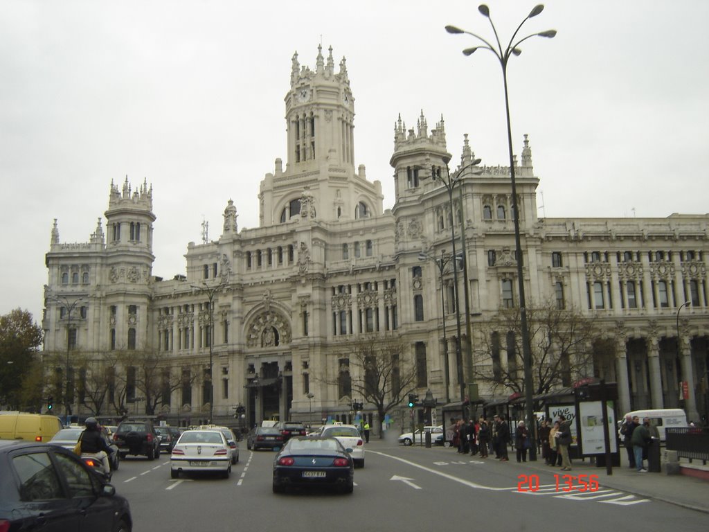 CIBELES -EDIFICIO DE TELECOMUNICACIONES by Pedro José Bartolomé