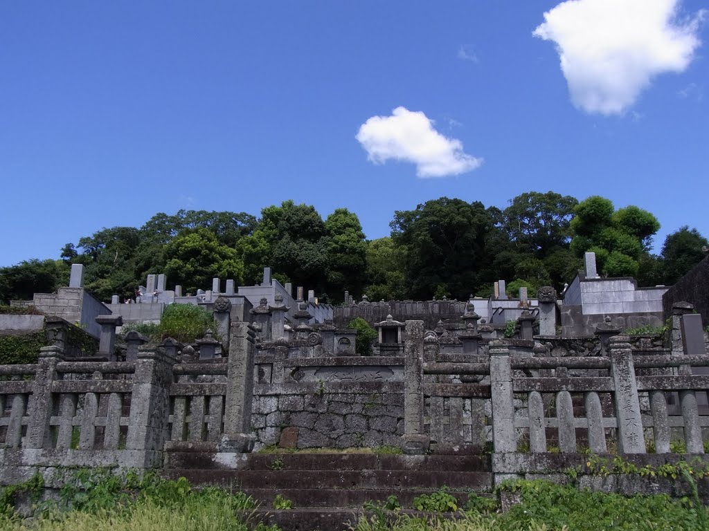 東海の墓　The grave of Toukai family by Shujishirokawa