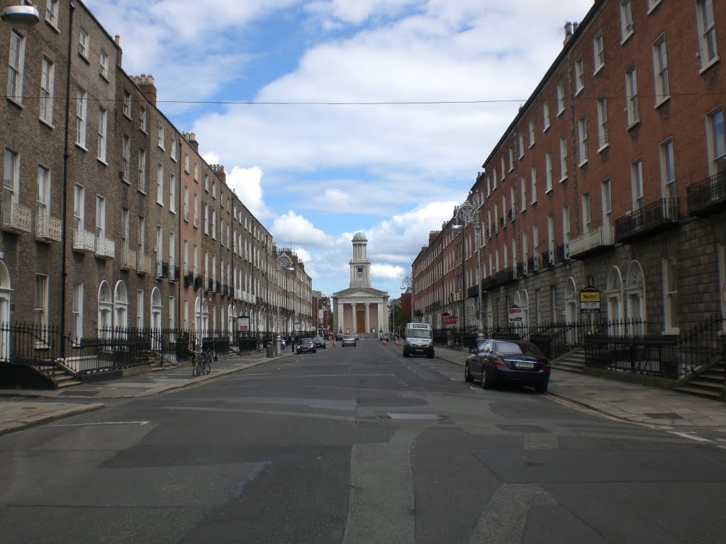 St. Stephen's Church & Mount Street, Dublin (agost 2011) by EliziR