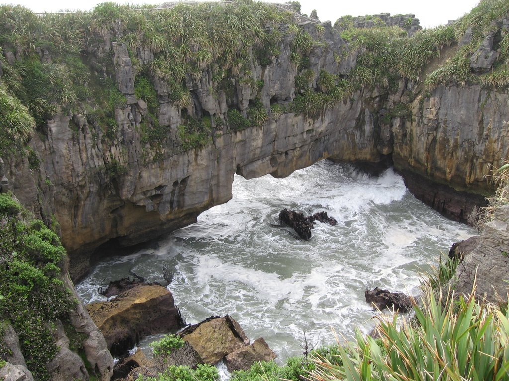 Pancake Rocks 4 by M. Spadari