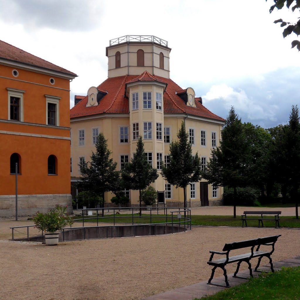 Sondershausen-Achteckhaus-Pferdebad by Schelklinger