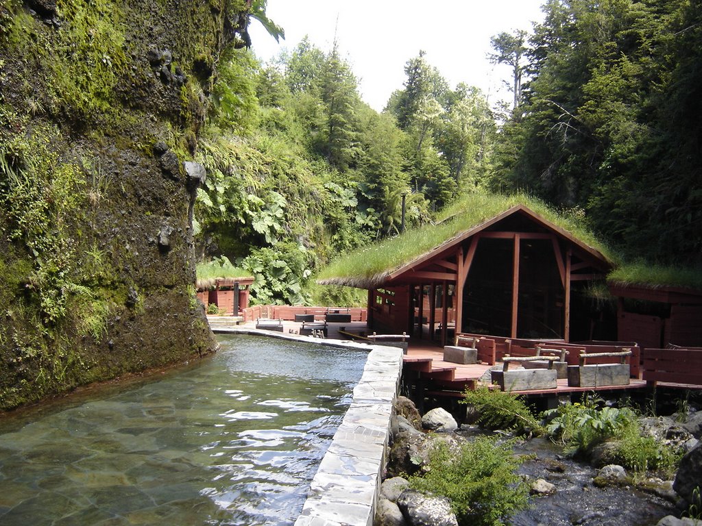 Termas Geométricas.Cafetería by Ricardo Martini