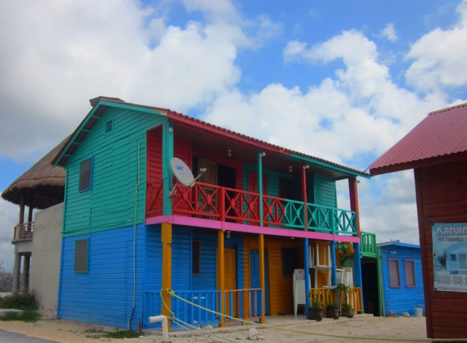 Hospedaje en Mahahual, Quintana Roo. by holachetumal