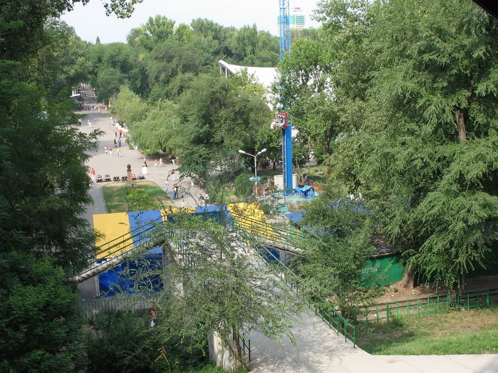 Globa Park from Ferris Wheel by PhotoDocumentalist