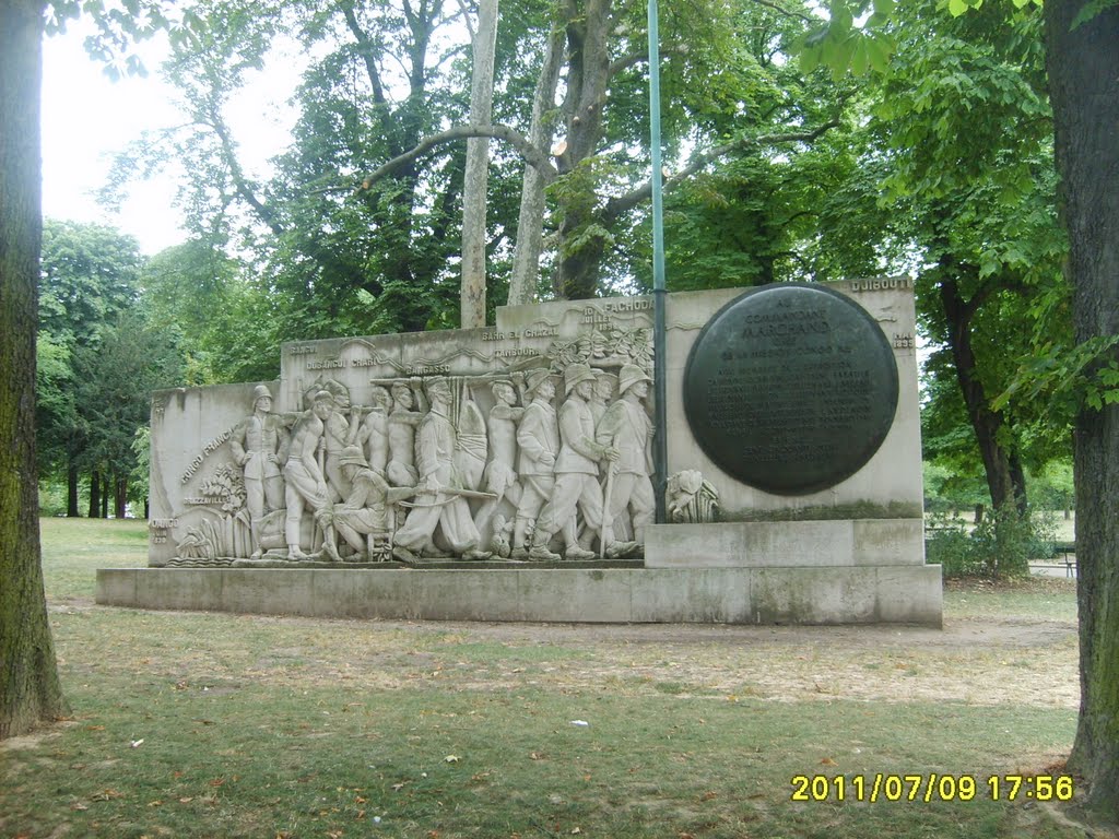 Monument mai 1899 by MAKHLOUFIBAC