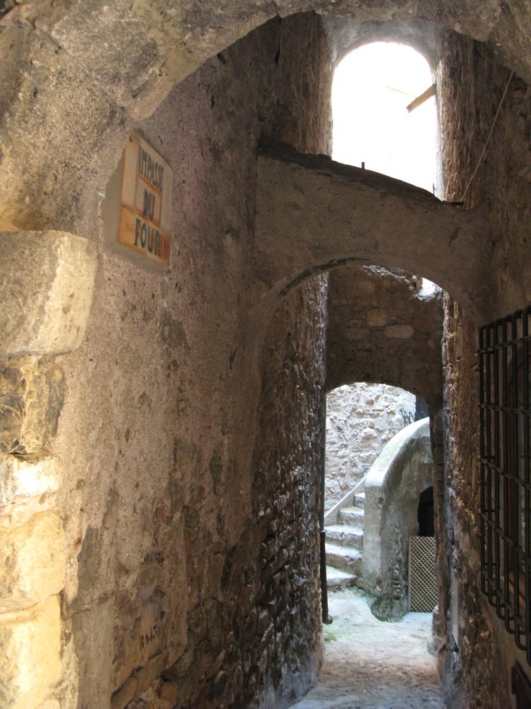 Roquebrune-Cap-Martin old village - Empasse Du Four by Luca Bovio