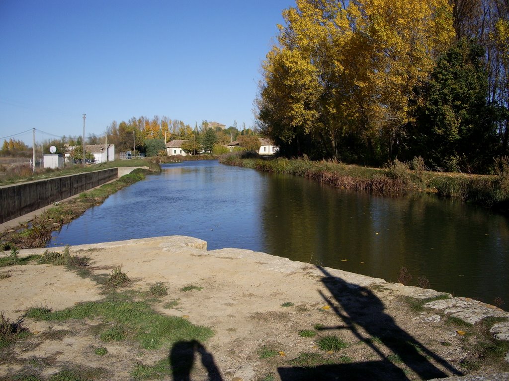 Canal de Castilla by Santi Garcia