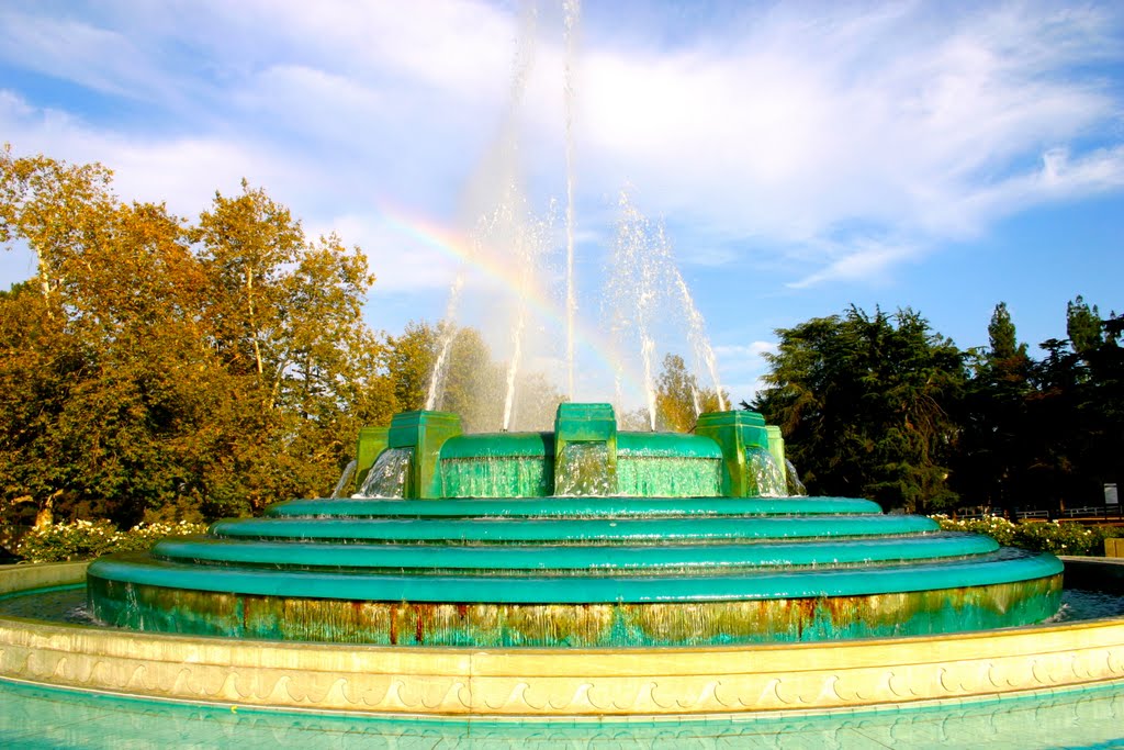 Mulholland Fountain, Griffith Park, East Riverside Dr. Entrance, Los Angeles, CA by MICHAEL  JIROCH  &  www.michaeljiroch.com