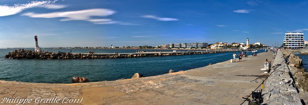 Le Grau du Roi (Gard) - Canal by Philippe GRAILLE