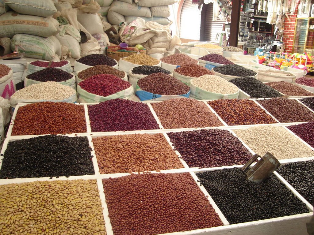 Diferentes tipos de frijol en el Mercado de San Cristóbal de las Casas by ASF