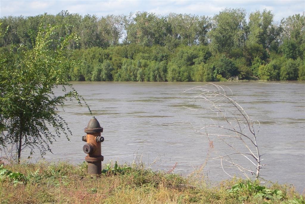 Seems like they would just put a hose in the Missouri River, Kansas City, MO by marnox1