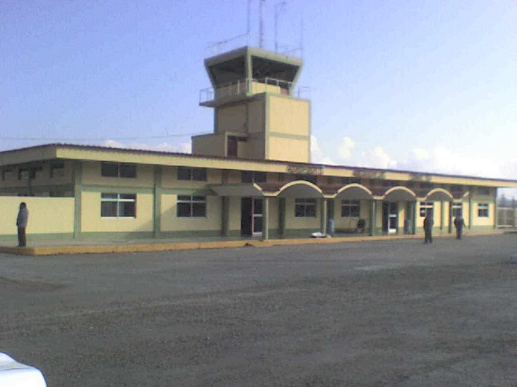 Torre de control del aeropuerto de Andahuaylas - Huancabamba by zazu4000