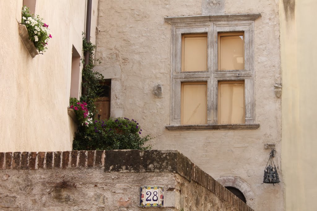 Camminando per Spoleto by di turi domenico