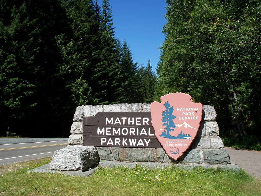 Mather Memorial Parkway by Kaniksu Man