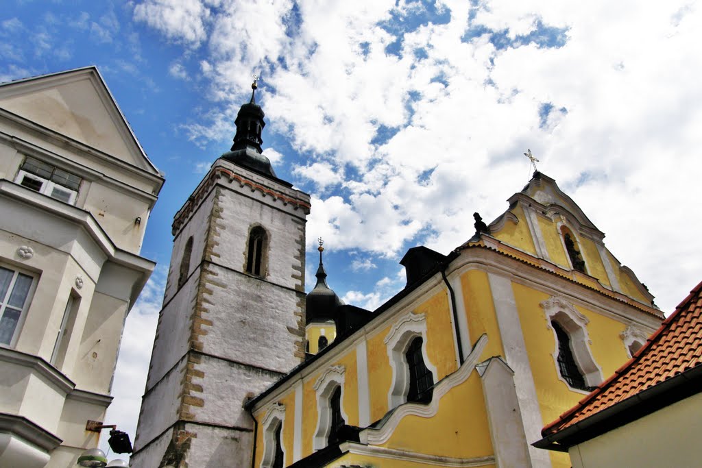 STŘÍBRO KOSTEL VŠECH SVATÝCH by NAVI ABDAVSEN