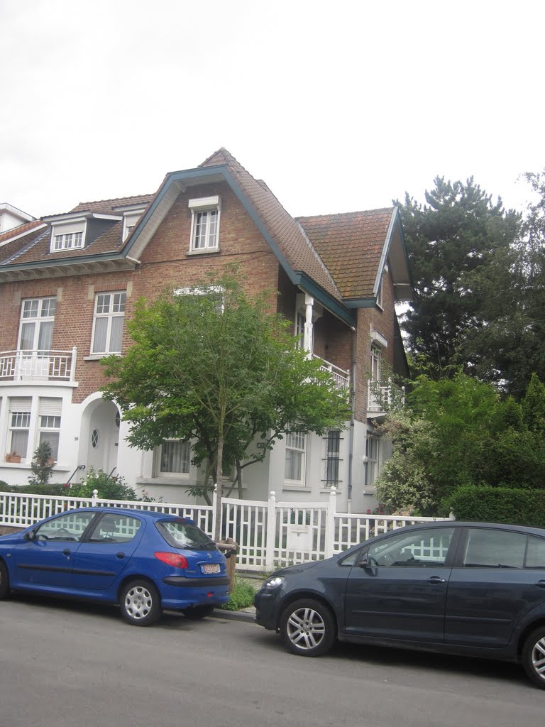 René Magritte died in this house 15/08/1967 by Danny63