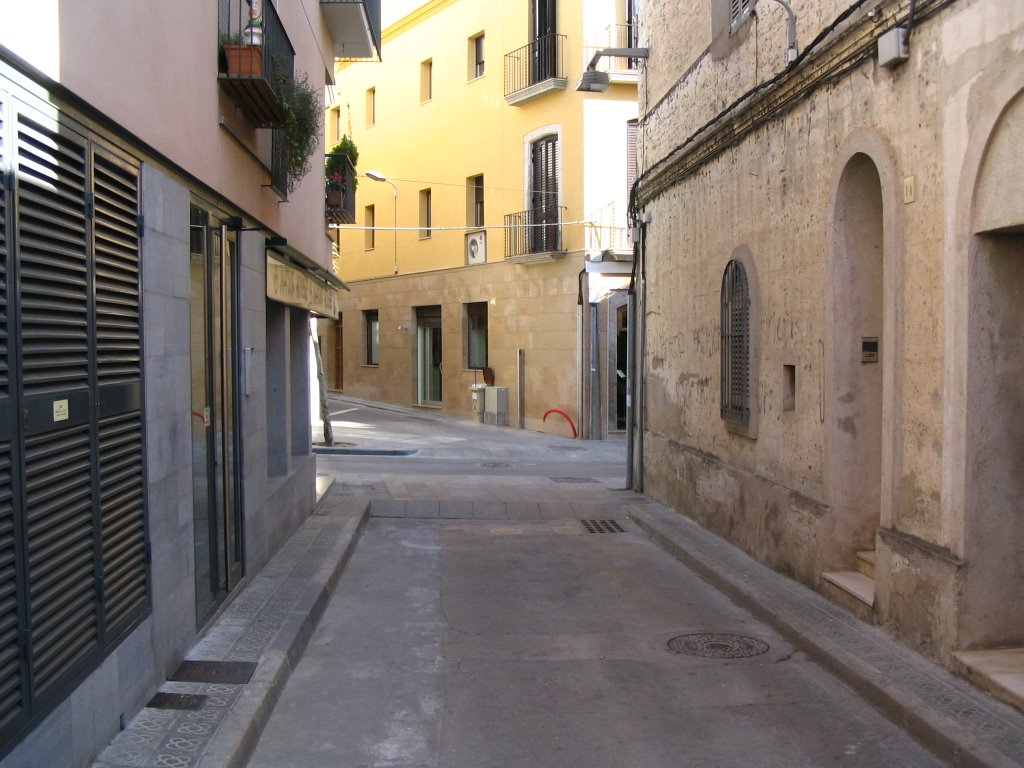 Carrer Saüc by Paul Myers