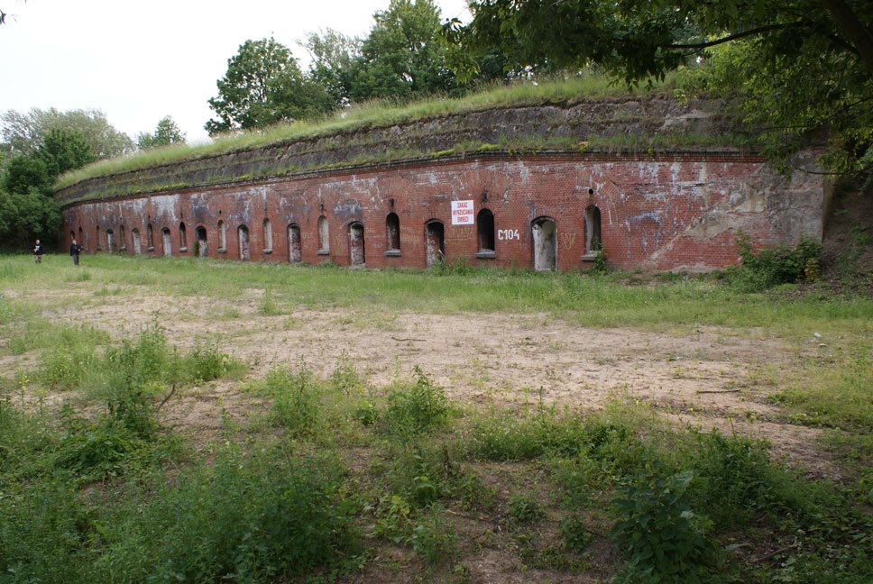 TWIERDZA TORUŃ - FORT X BATERIA NADBRZEŻNA by Łukasz Świetlik