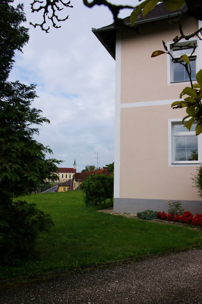 Stadl-Paura. Blick vom ehemaligen Stundnerhaus zum Bräuberg. by gansterer