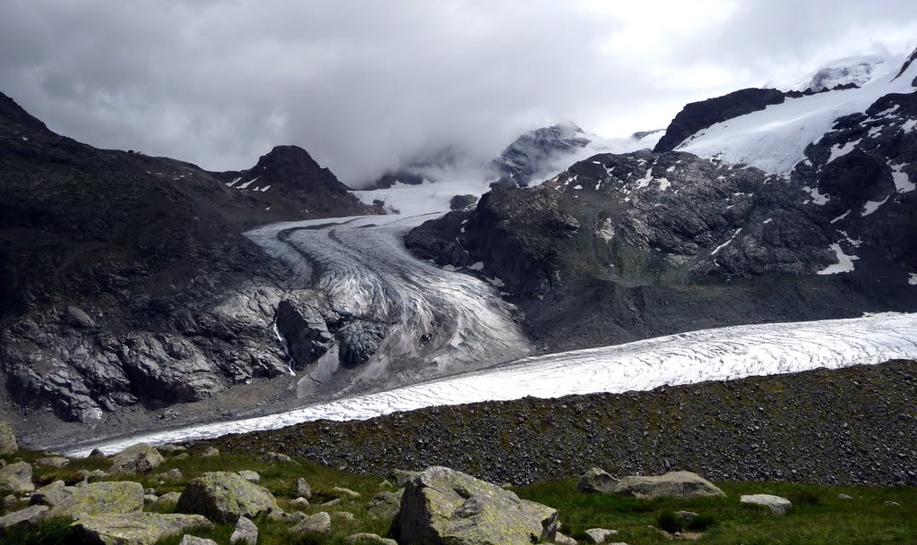 La lingua del Ghiacciaio Morteràtsch vista dal Rifugio Boval - Svizzera by Ilda Casati