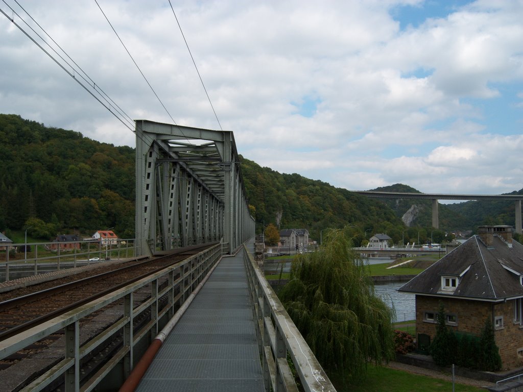 Anseremme (Dinant) - Pont Ferrovaire by josh84