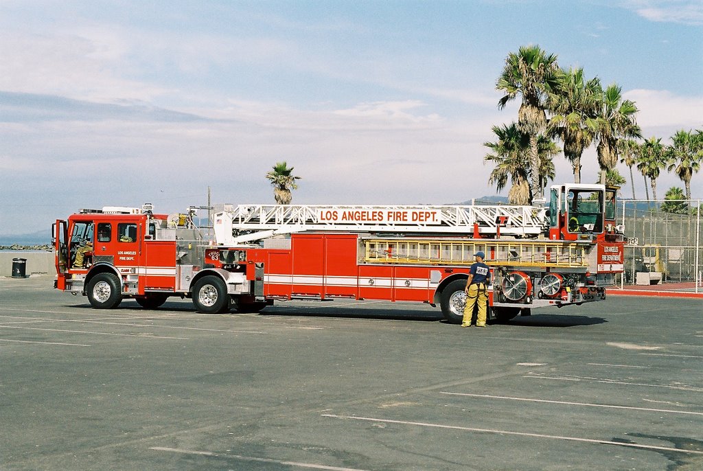 Los Angeles, Feuerwehr by Peter Arndt