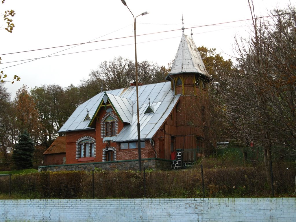 Симпатичный домик, город Пионерский (ранее Neukuhren) by Тилигузов Сергей