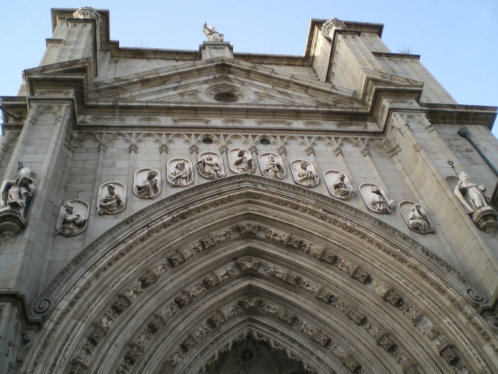 Detalle fachada catedral toledo by jose antonio casanov…