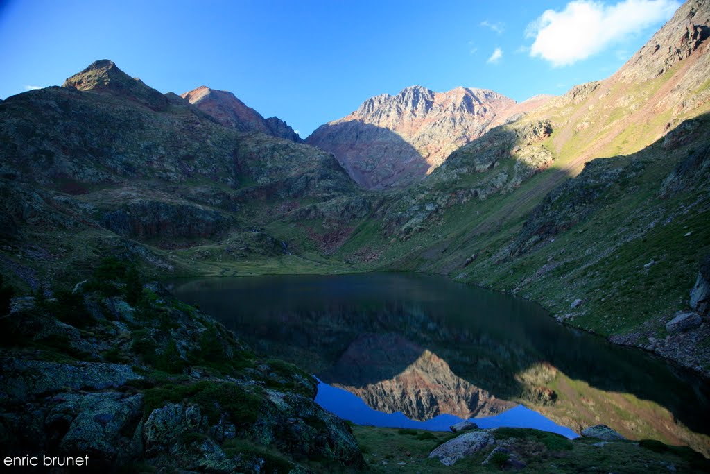 Panoràmica de la Pica des de l'estany del Sotllo by enric brunet