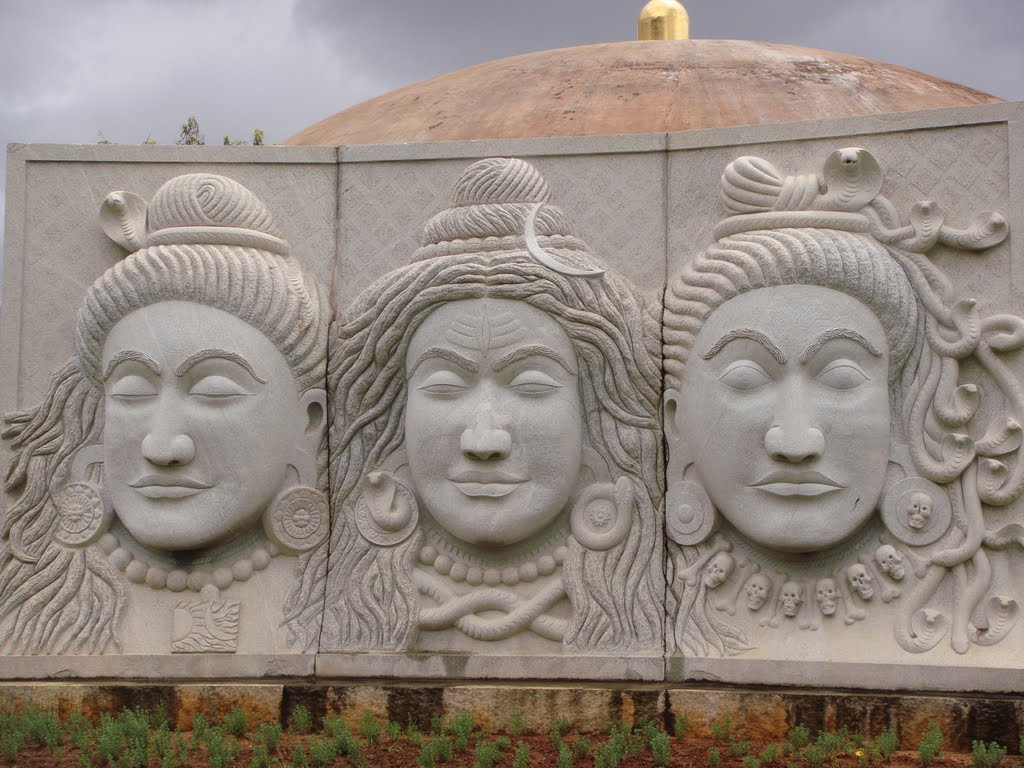 SCULPTURE AT ISHA YOGA by ANIL RAJ