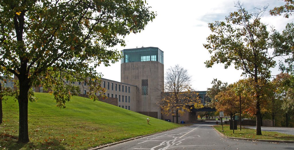 Lehigh Univ. - Mountaintop Campus (Iacocca Hall) by BigBushy