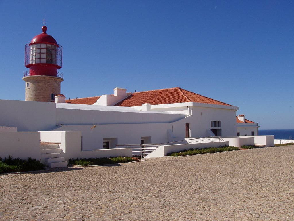 Farol do Cabo de S. Vicente by Isaac Fernandes