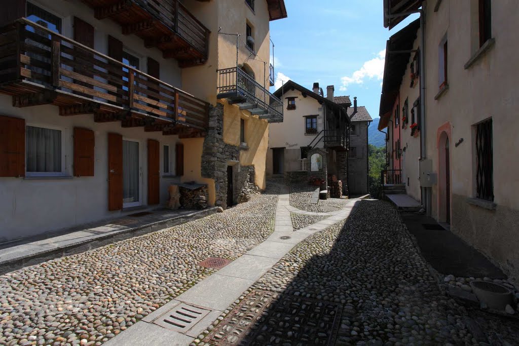 Vellano, Sant'Antonio, Switzerland by Tom Waugh