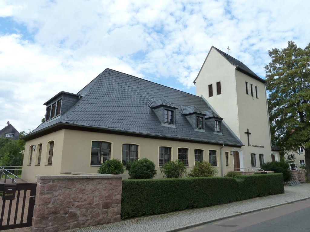 Heilandskirche Halle by Martin Beitz