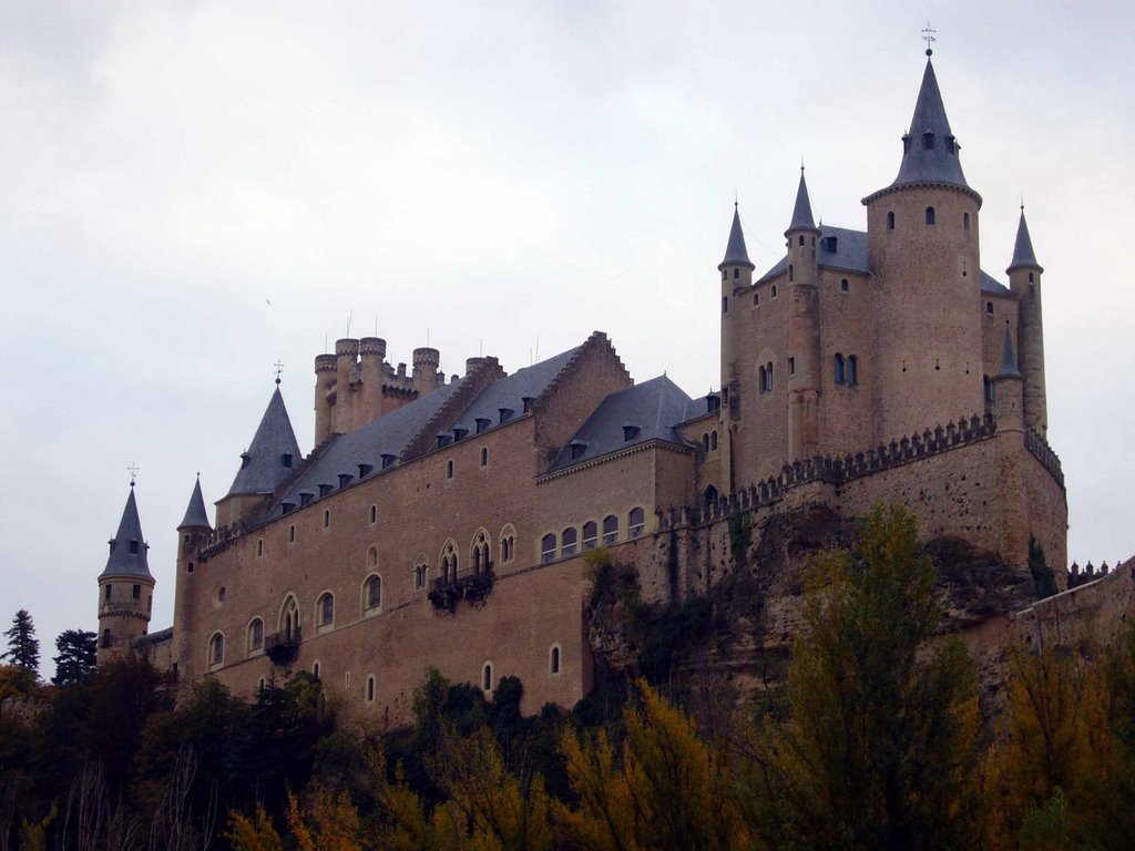 Alcázar de Segovia by jmriomo