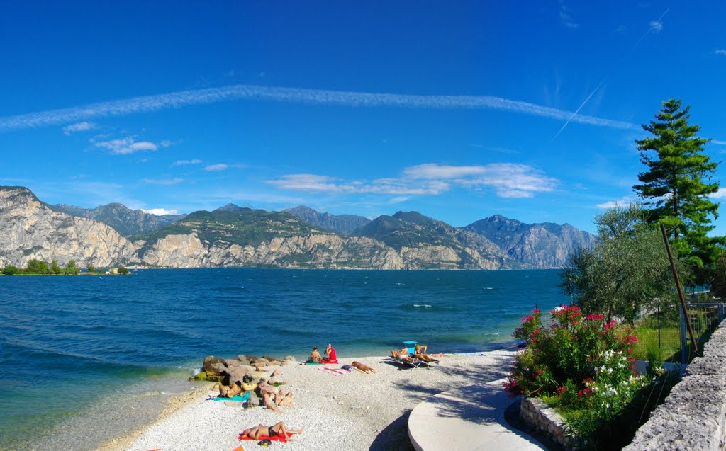 SPIAGGIA E ISOLA TRIMELONE by GIORDANO RIGHETTINI