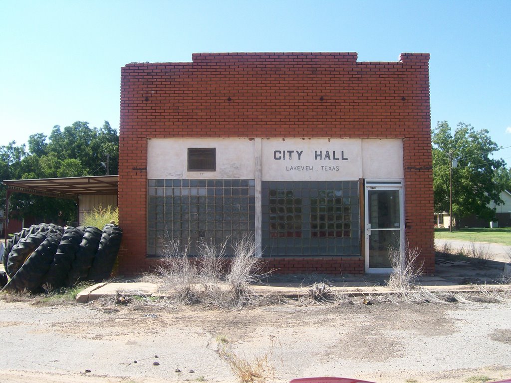 Lakeview Old City Hall by mikeytx