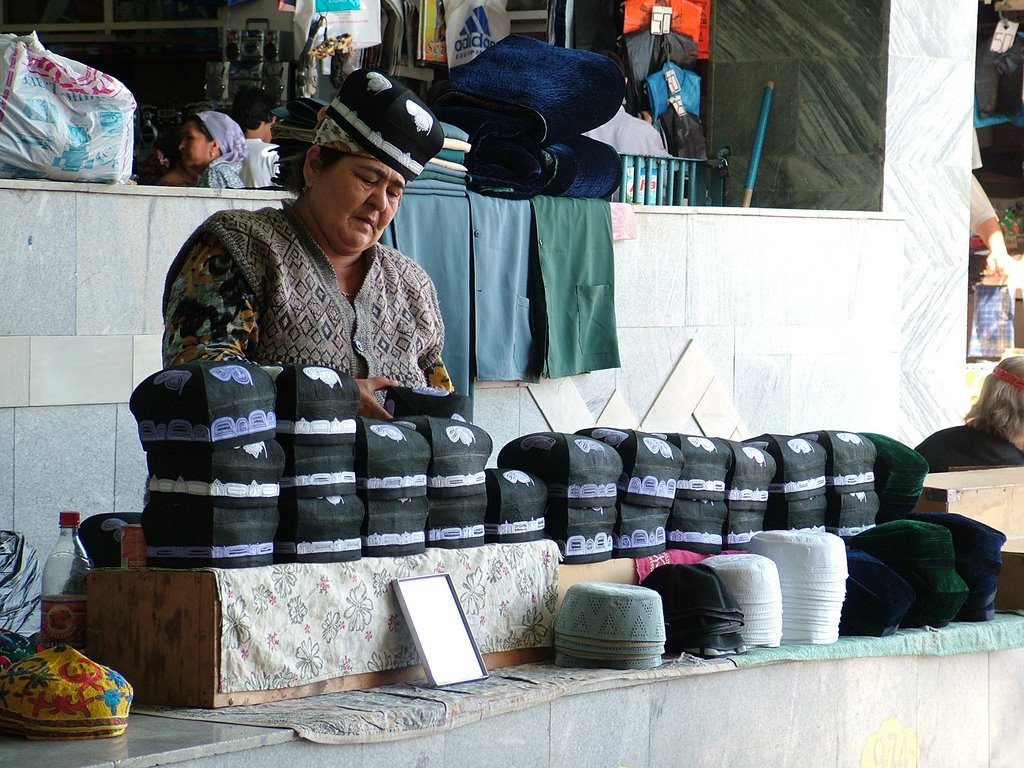 On Siob bazaar, SAMARKAND by Andrej Paušič