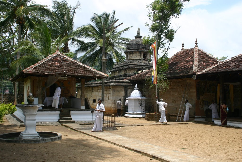 Kandy, Sri Lanka by unclechris