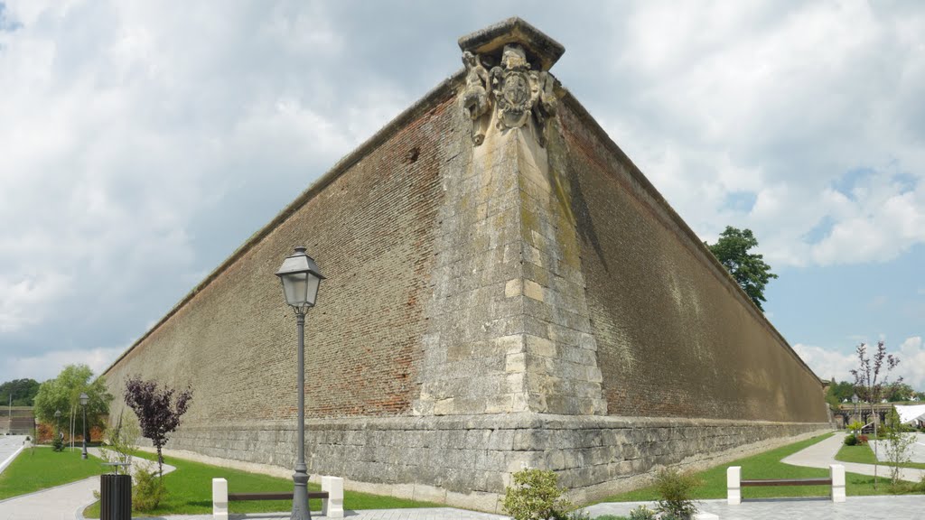 Cetatea Carolina Alba Iulia by Mihai M.