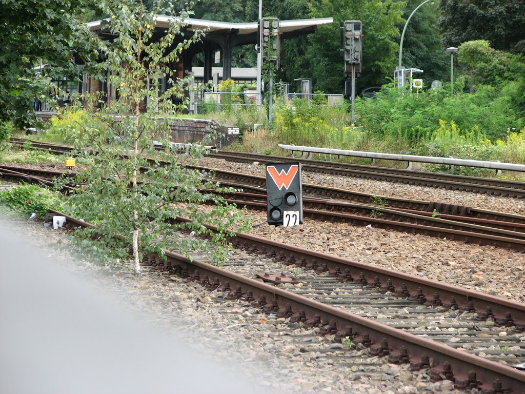 Close-Up vom Bahnsteig [HYPA.BE®LIN] by HYPA Berlin