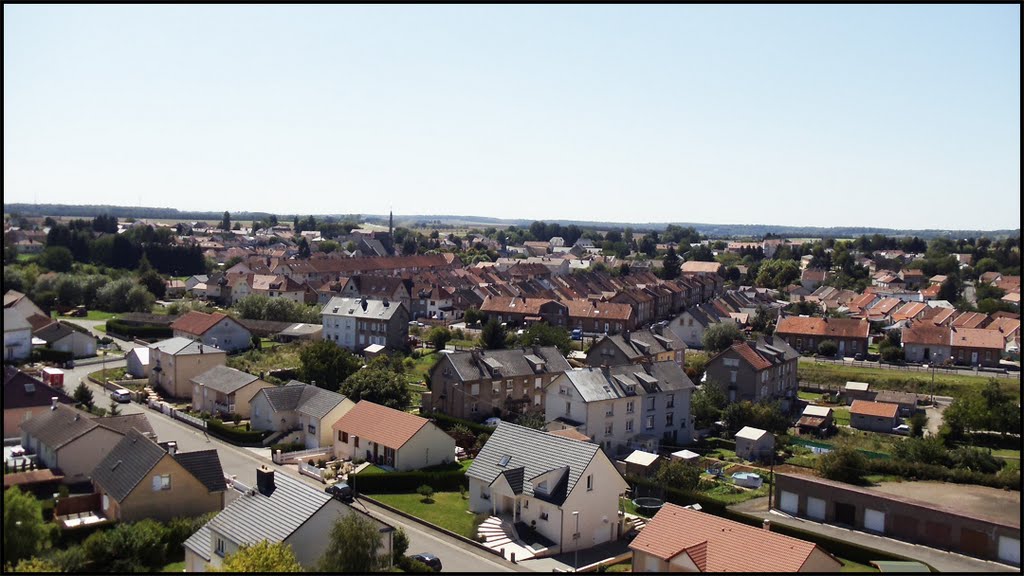 Vue sur Aumetz, cité et village by GuillaumeWie