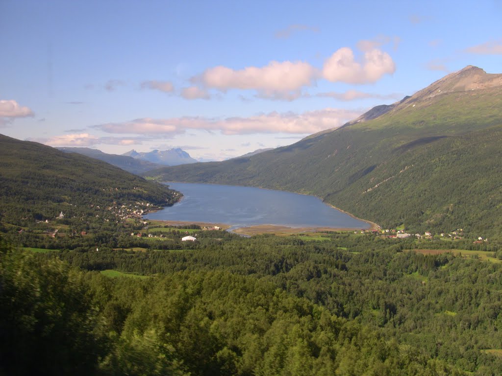 Inre Gratangenfjorden by Ken Velde